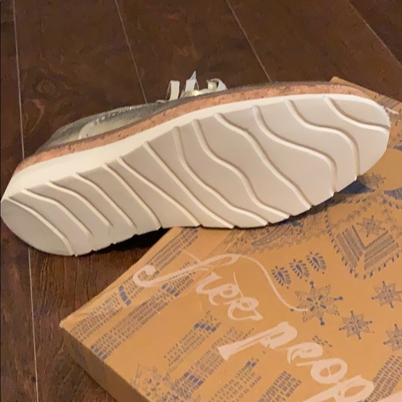 Gold Free People Slip On - Picture 5 of 5